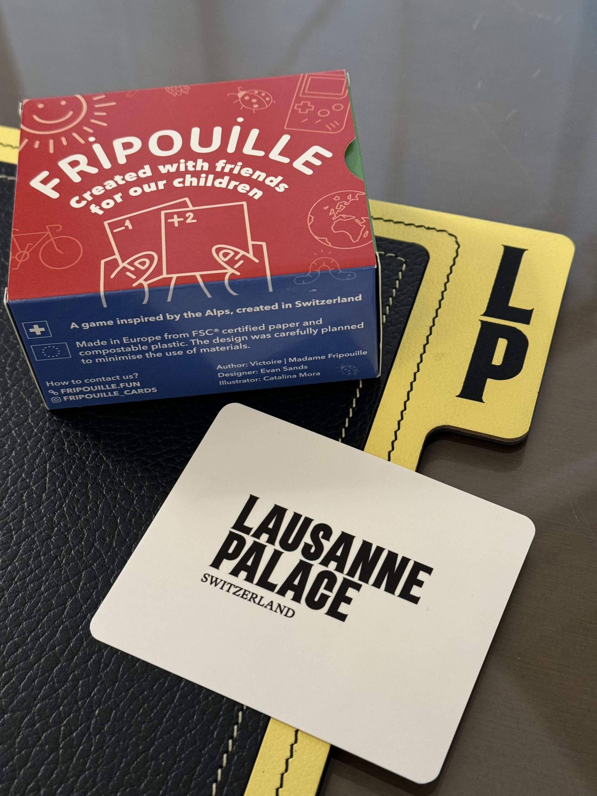 Fripouille is a fun eco-conscious card game about sustainability promoting sustainable development. Fripouille is adapted to both adults and children.